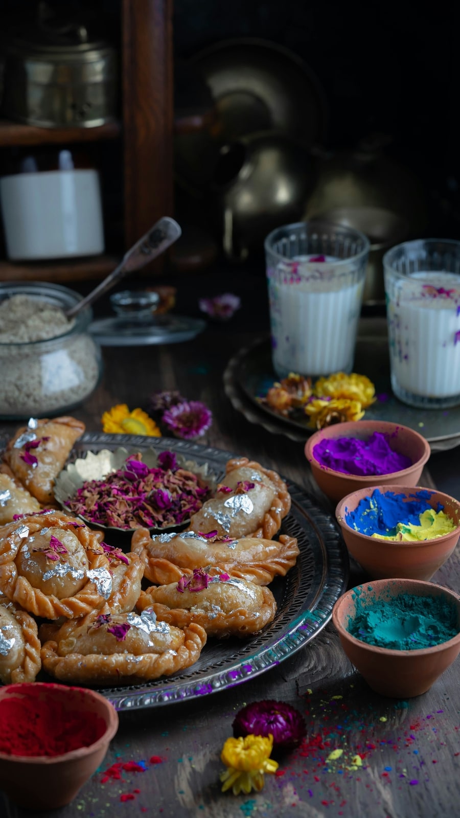Holi_dishes