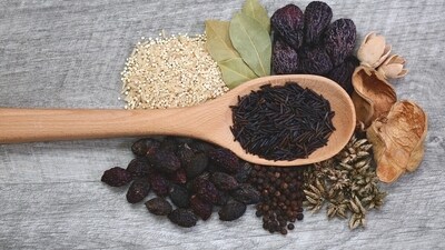 Tikshna foods are those with sharp and pungent tastes, such as spices like ginger, black pepper, and mustard seeds. These help to stimulate digestion and metabolism, aiding in the elimination of toxins. (Pixabay) Tikshna foods are those with sharp and pungent tastes, such as spices like ginger, black pepper, and mustard seeds. These help to stimulate digestion and metabolism, aiding in the elimination of toxins. (Pixabay)