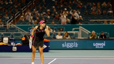 Iga Swiatek fought hard to register a win.