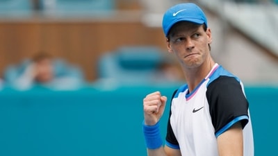 Jannik Sinner beats Tallon Griekspoor to reach round of 16. Jannik Sinner beats Tallon Griekspoor to reach round of 16.
