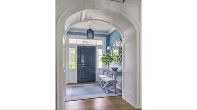 Foyer interior design: Home decor tips to make your entryway feel more luxurious (Photo by Decoholic) Foyer interior design: Home decor tips to make your entryway feel more luxurious (Photo by Decoholic)