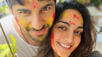 Sidharth Malhotra and Kiara Advani shared a romatic selfie on their Instagram accounts to mark Holi this year. Sidharth's latest release Yodha has been doing well at the box office. 