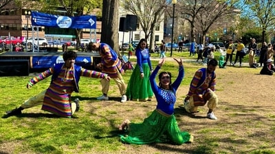 Dance group performing in Washington, DC, during Holi celebration. (X/@IndianEmbassyUS) Dance group performing in Washington, DC, during Holi celebration. (X/@IndianEmbassyUS)