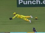 MS Dhoni took a diving catch to dismiss Vijay Shankar during CSK vs GT match MS Dhoni took a diving catch to dismiss Vijay Shankar during CSK vs GT match