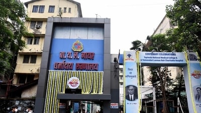 Mumbai, India - August 04, 2021: A decorated main gate of BYL Nair Hospital during its centenary celebrations at Mumbai Central, in Mumbai, India, on Wednesday, August 04, 2021. (Photo by Satish Bate/Hindustan Times) (Satish Bate/HT PHOTO)