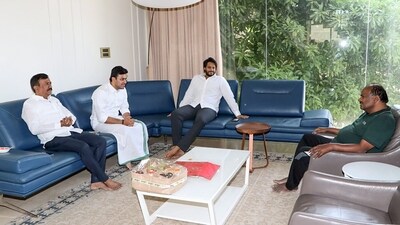 BJP MP Tejasvi Surya meets with the former Karnataka Chief Minister and JD(S) Leader H D Kumaraswamy, at his residence in Bengaluru on Monday. (ANI) BJP MP Tejasvi Surya meets with the former Karnataka Chief Minister and JD(S) Leader H D Kumaraswamy, at his residence in Bengaluru on Monday. (ANI)