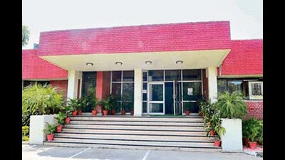 Chandigarh Housing Board had in the 2023-24 budget projected the income at ₹47 crore against a spending of ₹33 crore, but the targets were not met. (HT File) Chandigarh Housing Board had in the 2023-24 budget projected the income at ₹47 crore against a spending of ₹33 crore, but the targets were not met. (HT File)