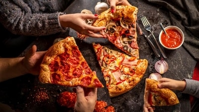 The topping on the pizza helps us to reach the fiber intake goal. The toppings are a plate of veggies that add nutrition to the body. (Shutterstock) The topping on the pizza helps us to reach the fiber intake goal. The toppings are a plate of veggies that add nutrition to the body. (Shutterstock)