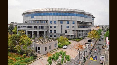 The indoor stadium in Punjab Mata Nagar can accommodate over 4,000 spectators and 200 vehicles. (HT) The indoor stadium in Punjab Mata Nagar can accommodate over 4,000 spectators and 200 vehicles. (HT)