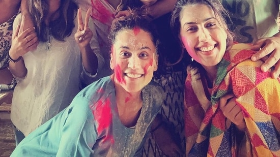 Taapsee Pannu with sister Shagun Pannu during a Holi celebration with friends.