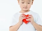 Between childhood and young adulthood, sedentary time increased from around 6 to 9 hours per day, increasing the risk of fat obesity, dyslipidaemia, inflammation, and an enlarged heart. 