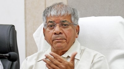 Vanchit Bahujan Aghadi (VBA) president Prakash Ambedkar addresses a press conference. (ANI Photo) Vanchit Bahujan Aghadi (VBA) president Prakash Ambedkar addresses a press conference. (ANI Photo)