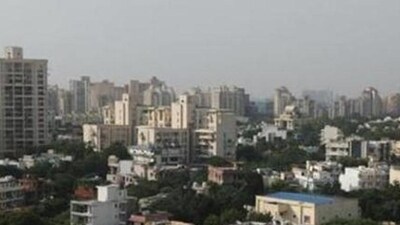 Real estate major DLF Ltd is raising ₹600 crore through issue of non-convertible debentures (NCDs) to investors, the company said in a regulatory filing on March 27.(Representational image/HT Archive) Real estate major DLF Ltd is raising ₹600 crore through issue of non-convertible debentures (NCDs) to investors, the company said in a regulatory filing on March 27.(Representational image/HT Archive)
