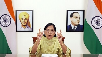 Sunita Kejriwal said Arvind Kejriwal will make a big expose on the so-called liquor scam in court on Thursday (ANI ) Sunita Kejriwal said Arvind Kejriwal will make a big expose on the so-called liquor scam in court on Thursday (ANI )