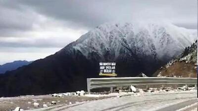 The weather centre in Srinagar on Wednesday cautioned against disruption of road transport across Jammu and Kashmir. (HT File)