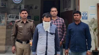Vikas Ahuja, the alleged mastermind, in police custody. (HT photo) Vikas Ahuja, the alleged mastermind, in police custody. (HT photo)