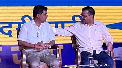 AAP national convenor Arvind Kejriwal with the party’s Goa chief Amit Palekar (ANI) AAP national convenor Arvind Kejriwal with the party’s Goa chief Amit Palekar (ANI)