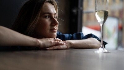 Dr Chandni explains how hangxiety can be prolonged for chronic drinkers leading to a cycle of addiction. (Freepik) Dr Chandni explains how hangxiety can be prolonged for chronic drinkers leading to a cycle of addiction. (Freepik)