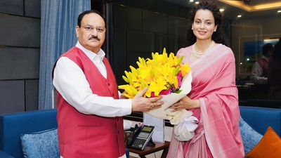 Kangana Ranaut posed with BJP national president JP Nadda.