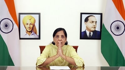 Delhi chief minister Arvind Kejriwal's wife, Sunita Kejriwal, while addressing a press conference on Wednesday. (ANI) Delhi chief minister Arvind Kejriwal's wife, Sunita Kejriwal, while addressing a press conference on Wednesday. (ANI)
