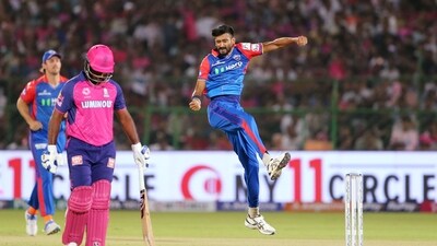 Khaleel Ahmed and Mukesh Kumar strangled the Royals in the powerplay. RR were reduced to 36 for 3 in the eighth over. (ANI ) Khaleel Ahmed and Mukesh Kumar strangled the Royals in the powerplay. RR were reduced to 36 for 3 in the eighth over. (ANI )