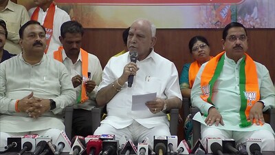 Former Karnataka chief minister and senior BJP leader BS Yediyurappa addresses a press conference on the Lingayat Seer Dingaleshwar Swamy's statement, in Hubballi on Thursday. Union Minister of Parliamentary Affairs Pralhad Joshi and others are present. (ANI) Former Karnataka chief minister and senior BJP leader BS Yediyurappa addresses a press conference on the Lingayat Seer Dingaleshwar Swamy's statement, in Hubballi on Thursday. Union Minister of Parliamentary Affairs Pralhad Joshi and others are present. (ANI)
