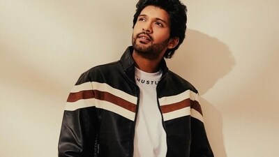Naveen Polishetty has injured his arm in a bike accident Naveen Polishetty has injured his arm in a bike accident