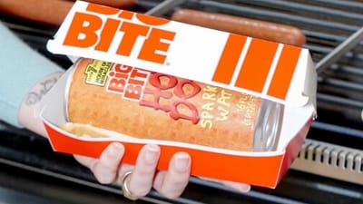 7-Eleven unveils Big Bite Hot Dog sparkling water (Instagram)