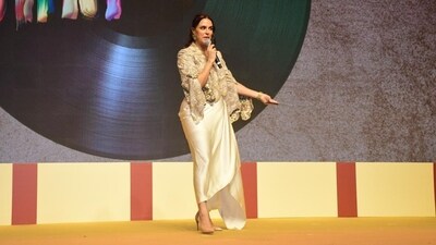Neha Dhupia was the emcee at the trailer launch,&nbsp; 