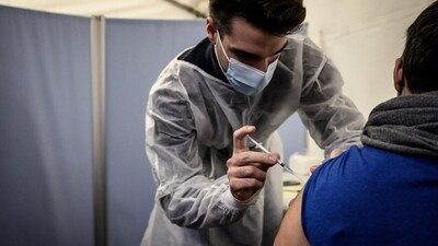 Someone who is worried about a vaccine's side effects is more likely to actually experience them ― that's the nocebo effect (JEFF PACHOUD/AFP) Someone who is worried about a vaccine's side effects is more likely to actually experience them ― that's the nocebo effect (JEFF PACHOUD/AFP)