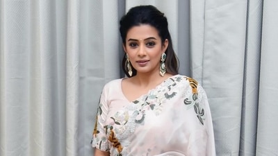 Priyamani works in Telugu, Kannada, Tamil, Hindi and Malayalam films. Priyamani works in Telugu, Kannada, Tamil, Hindi and Malayalam films.