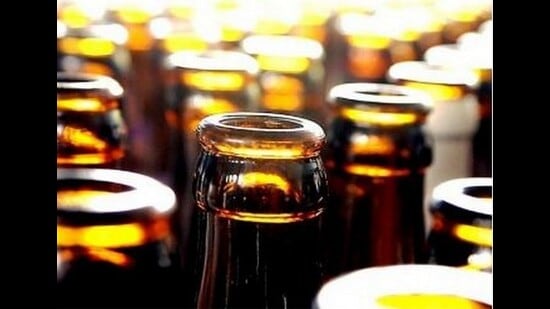 Despite two rounds of auctions in March, the Chandigarh excise and taxation department has been able to allot only 60 of the total 97 vends under its 2024-25 Excise Policy. (HT Photo)