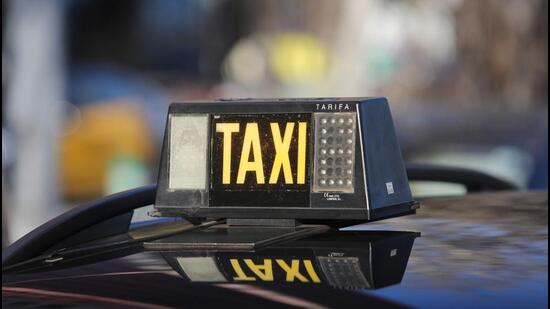 Earlier this month, the Mumbai Metropolitan Region Transport Authority (MMRTA) approved the fare revision of shared black-and-yellow non-AC taxis and the blue-and-silver AC taxis running on these three routes. (Bloomberg)