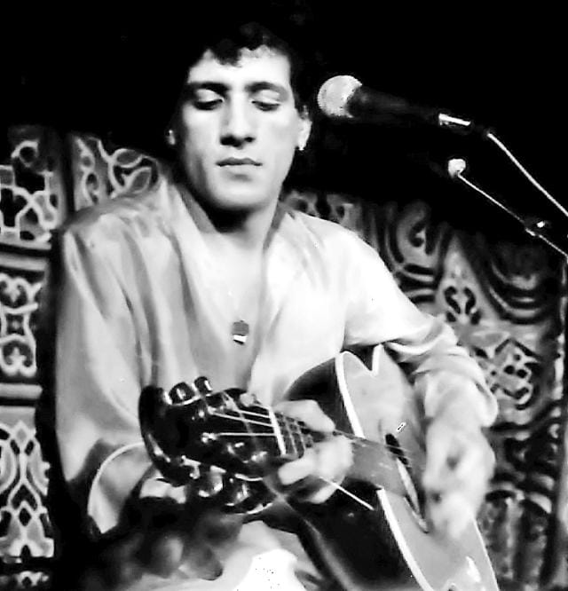 Ahmed Fakroun plays unbelievably funky Libyan Disco. Ahmed Fakroun plays unbelievably funky Libyan Disco.