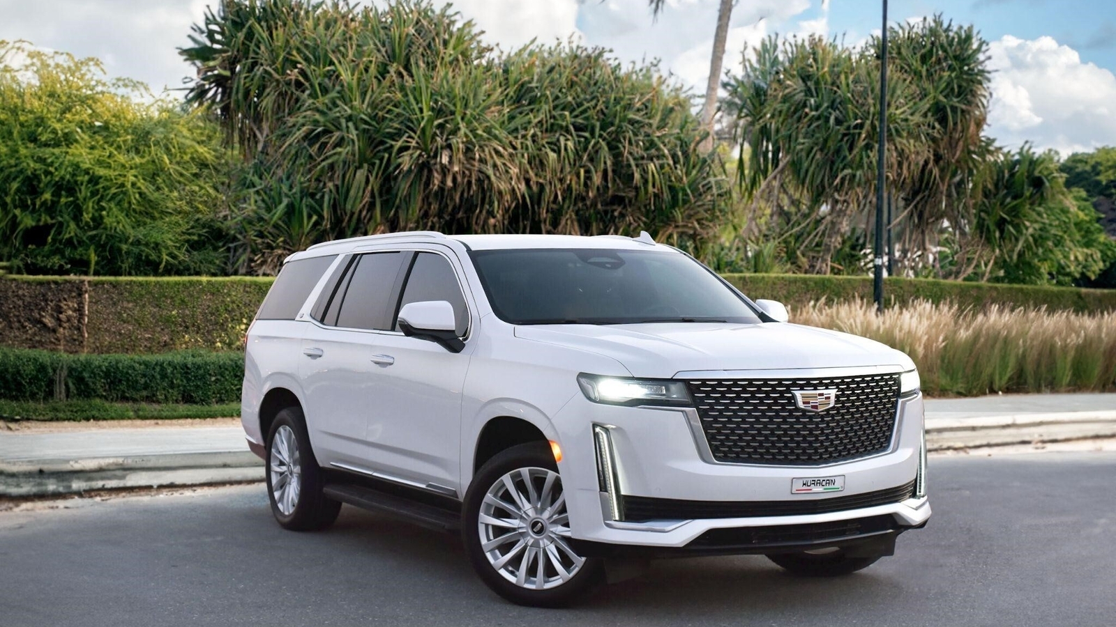 Luxuriate in Style: Explore Dubai's Roads with Elite Car Rentals - Vimarsana News