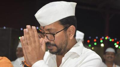 Amol Kirtikar’s father Gajanan Kirtikar, who is with the Eknath Shinde-led Shiv Sena, is the sitting Mumbai North-West MP. (X/AmolGKirtikar) Amol Kirtikar’s father Gajanan Kirtikar, who is with the Eknath Shinde-led Shiv Sena, is the sitting Mumbai North-West MP. (X/AmolGKirtikar)
