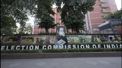 The Election Commission of India (ECI) has allowed media personnel on duty related to poll day coverage to vote through postal ballot in the upcoming Lok Sabha elections. (PTI)