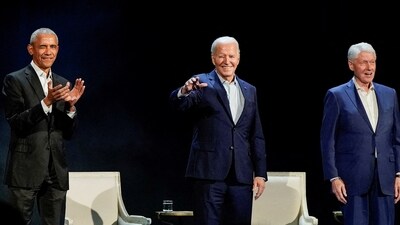 U.S. President Joe Biden, former U.S. Presidents Barack Obama and Bill Clinton participate in a discussion moderated by Stephen Colbert, host of CBS's "The Late Show with Stephen Colbert", during a campaign fundraising event at Radio City Music Hall in New York, U.S. (REUTERS)