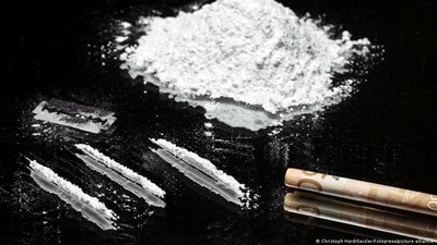 Most people snort cocaine powder but it is also smoked as crack or injected into the bloodstream. (Christoph Hard/Geisler-Fotopress/picture alliance ) Most people snort cocaine powder but it is also smoked as crack or injected into the bloodstream. (Christoph Hard/Geisler-Fotopress/picture alliance )