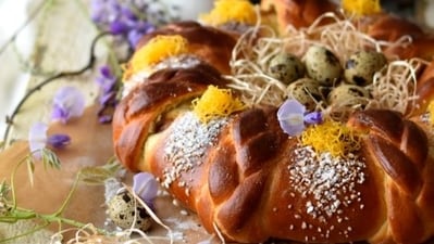 Folar de Páscoa (Portugal): A traditional Portuguese Easter bread, Folar de Páscoa is a sweet bread enriched with eggs and sometimes filled with ham, chorizo, or other savoury ingredients. It is often gifted to loved ones during the Easter season. (Unsplash) Folar de Páscoa (Portugal): A traditional Portuguese Easter bread, Folar de Páscoa is a sweet bread enriched with eggs and sometimes filled with ham, chorizo, or other savoury ingredients. It is often gifted to loved ones during the Easter season. (Unsplash)