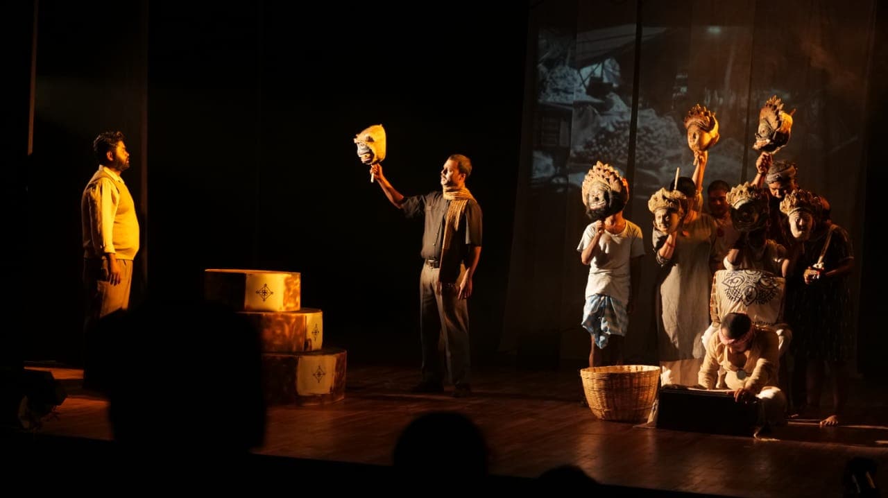 Kittankhola, a Bengali play by Thakurpurkur Ichheymoto, Kolkata. (The Bahuroopi National Theatre Festival, 2024) Kittankhola, a Bengali play by Thakurpurkur Ichheymoto, Kolkata. (The Bahuroopi National Theatre Festival, 2024)