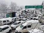 A long vehicular traffic jam witnessed as Himachal Pradesh receives fresh snowfall. A long vehicular traffic jam witnessed as Himachal Pradesh receives fresh snowfall.