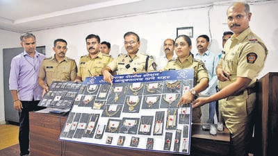 A person working at Rajwant Jewelers in Thane has been arrested by the thane Naupada Police for stealing jewelery worth 1 crore 5 lakh from the jewelery shop. (Praful Gangurde / HT Photo) A person working at Rajwant Jewelers in Thane has been arrested by the thane Naupada Police for stealing jewelery worth 1 crore 5 lakh from the jewelery shop. (Praful Gangurde / HT Photo)