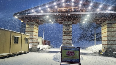 Traffic came to a halt at the Atal Tunnel in Rohtang near Manali following heavy snow. Kalpa and Kukumseri received 5 cm of snow followed by Keylong with 3 cm of snow in the past 24 hours. (ANI) Traffic came to a halt at the Atal Tunnel in Rohtang near Manali following heavy snow. Kalpa and Kukumseri received 5 cm of snow followed by Keylong with 3 cm of snow in the past 24 hours. (ANI)
