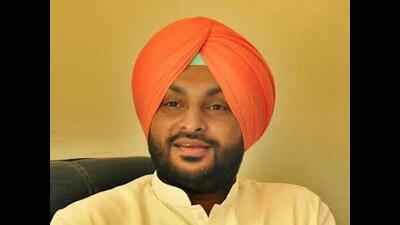 Among the frontrunners in this race are Sanjay Talwar, the district Congress president; Rakesh Pandey, a former MLA; and Gurvinder Lapran, a senior Congress leader. (HT photo)