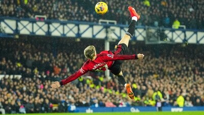 Alejandro Garnacho scores a goal during the English Premier League match between Everton and Manchester United at Goodison Park Stadium in Liverpool. (AP) Alejandro Garnacho scores a goal during the English Premier League match between Everton and Manchester United at Goodison Park Stadium in Liverpool. (AP)