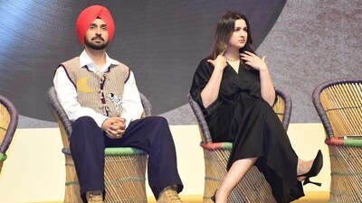 Parineeti Chopra sang live at the trailer launch of Amar Singh Chamkila, which stars her and Diljit Dosanjh Parineeti Chopra sang live at the trailer launch of Amar Singh Chamkila, which stars her and Diljit Dosanjh