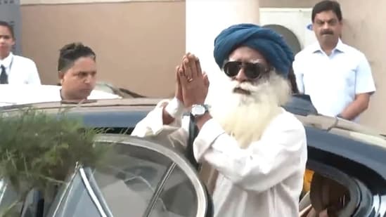 Sadhguru Jaggi Vasudev leaving hospital after being discharged (ANI)