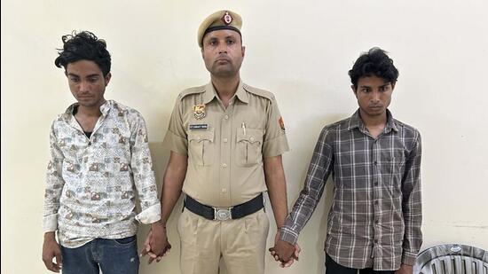 The suspects were identified as Mohammad Altaf, 21, and Mohammad Junaid, 19. (Parveen Kumar/HT Photo)