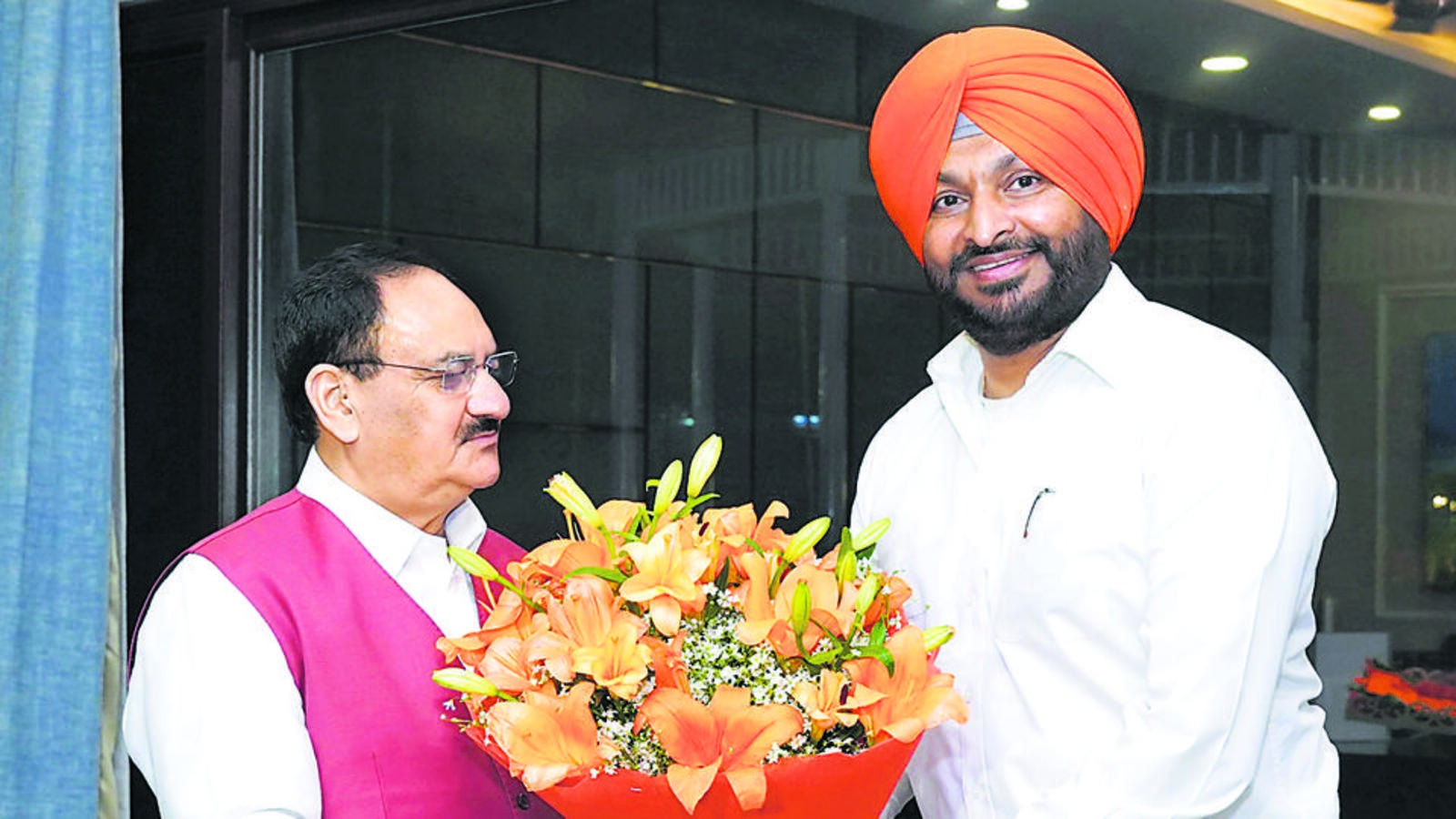 BJP brings turncoats, ex-bureaucrats on-board to meet its 400+ seats target - Vimarsana News
